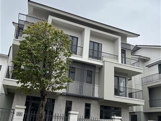 Cơ hội không dành cho người chờ đợi mà dành cho người chịu thử trao uy tín tạo niềm tin