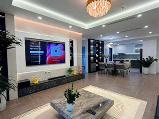 Chủ cần tiền nên bán gấp căn hộ s1 goldmark tầng trung 3n dt 130m2 full nt cao cấp nhỉnh 9 tỷ