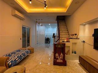 Cực rẻ nhà diện tích khủng  nở hậu 6.1m  đường lê văn lương quận 7 giá nhỉnh 6 tỷ