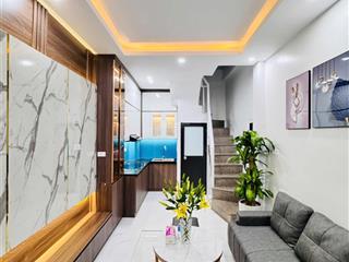 Siêu phẩm 5 tầng  nguyễn chí thanh  trung tâm đống đa  nhỉnh 6 tỷ  gia lộc mạnh