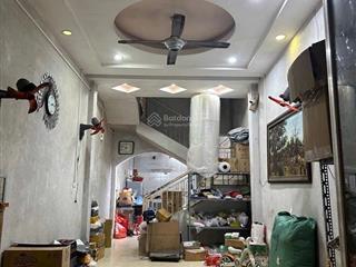Bán nhà phúc diễn  nam từ liêm, sau nở rộng đường nhà thành mặt phố luôn  vị trí đẹp nhà cách đầ