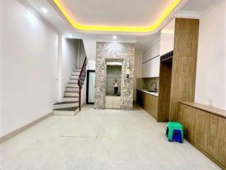 Hơn 9 tỷ  ở hoặc cho thuê chdv dòng tiền 30tr/tháng  7 tầng thang máy, gần mặt phố trường chinh