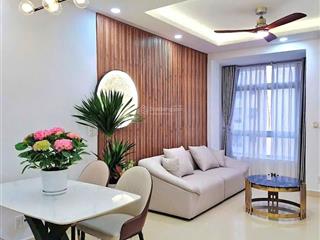 Cho thuê căn 2pn tách bếp cửa sổ lớn gần sân bay