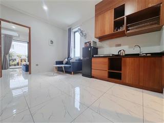 Cho thuê căn hộ dịch vụ ban công sân vườn rộng rãi gần sân bay đầy đủ nội thất