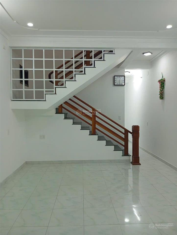 Ngộp bank,bán gấp nhà 2 tầng,120m2,ngay cầu mới cẩm nam,hội an,giá chỉ 4,x tỷ
