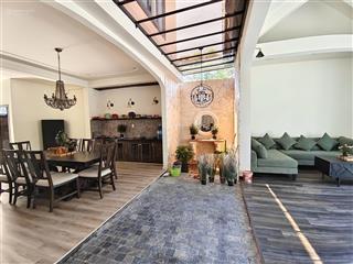 Siêu rẻ,biệt thự mini tuyệt đẹp, 154m2,sát trung tâm phố cổ hội an,giá chỉ 5,x tỷ