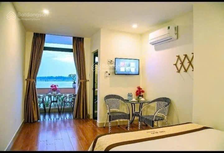 Villa view sông, mt nguyễn tri phương, hội an, 280m2, 8 pn, giá chỉ 11,x tỷ