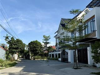 Bán đất 123m2 kqh ngọc anh, ngang 8m8  180 phạm văn đồng, tp. huế  3 mặt thoáng