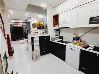 Phố 83, ô tô đỗ cổng  40m2  5 tầng có sân để xe rộng rãi  8.x tỷkhu dân trí cao, camera 24/7