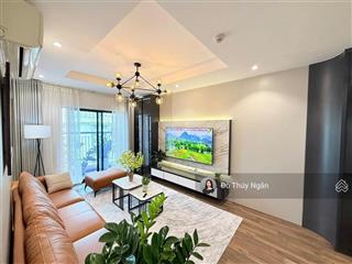 Cc bán căn hộ 3n 2wc 93.5m2, sẵn sổ full đồ dự án goldmark giá chỉ 6,5 tỷ.  ms ngân