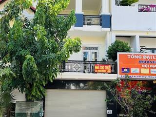 Cho thuê np 3pn, 4wc giá 17 triệu/th, 100m2 tại số 10, đường l, dĩ an, bình dương hàng hot