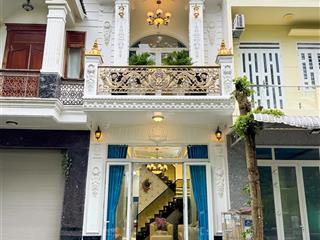 Nhà trệt lầu full nội thất khu tiểu dự án nhi đồng  p. long tuyền gần đh fpt  đh nam cần thơ