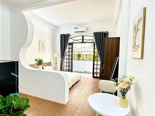 Studio ban công tách bếp full nội thất  ngày ga tân cảng  gần công viên vinhomes