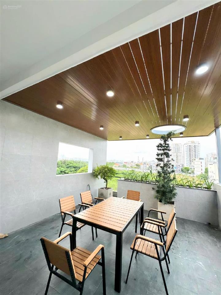 Nhà 5x18m  thang máy  đường 16m kdc phạm hữu lầu phường tân mỹ (quận 7 cũ)