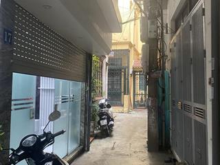 + lương sử trung tâm  đống đa 40m2x4 tầng xmt 3.7m zá trị 9.65đ