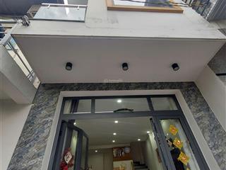 Nhà đẹp chính chủ  2pn  2tl  khu ở an ninh yên tĩnh