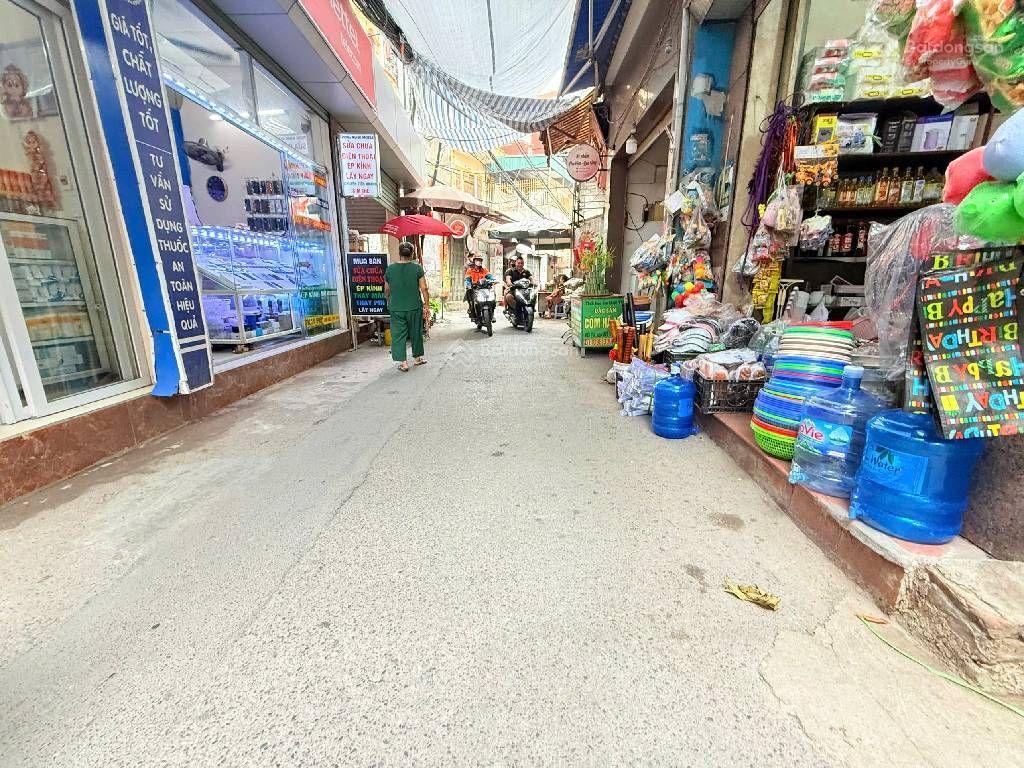 Bán đất mp lai xá.full thổ cư. mt 8.3m. tiện ích ngập tràn.không lỗi không quy hoạch.giá 61 triệu/m