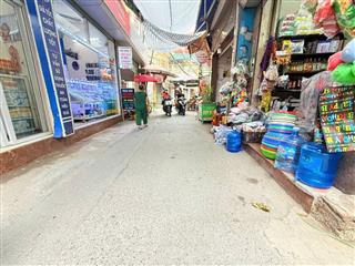 Bán đất mp lai xá.full thổ cư. mt 8.3m. tiện ích ngập tràn.không lỗi không quy hoạch.giá 61 triệu/m