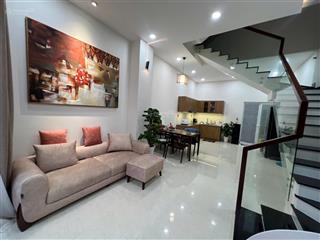 Nhà 3 tầng đã hoàn công linh đônggigamall