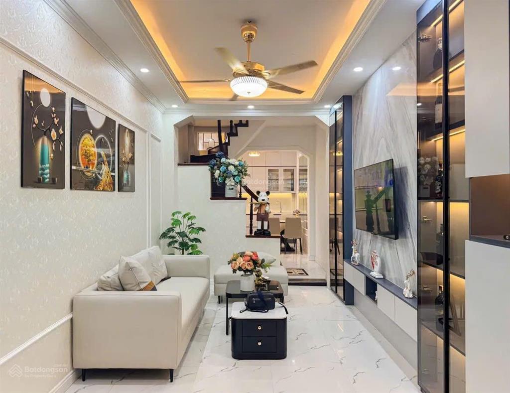 Bán nhà mới mỹ đình, nam từ liêm 40m x 4 tầng full nội thất gần svđ mỹ đình giá chỉ 8.1 tỷ