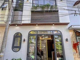 Sốc ! chính chủ bán gấp nhà phan xích longphú nhuận giá 2 tỷ 640, sổ hồng riêngvị trí trung tâm !