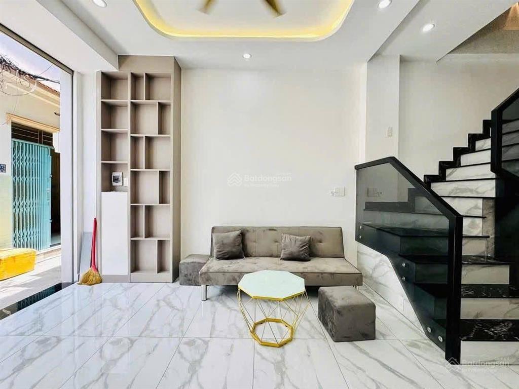 Hot! cần bán gấp nhà cao thắng  quận 10 dt 60m2 giá 1tỷ920 đầy đủ nội thất  tiện ích, hẻm rộng