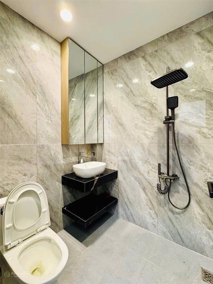 Hot! cần bán gấp nhà cao thắng  quận 10 dt 60m2 giá 1tỷ920 đầy đủ nội thất  tiện ích, hẻm rộng