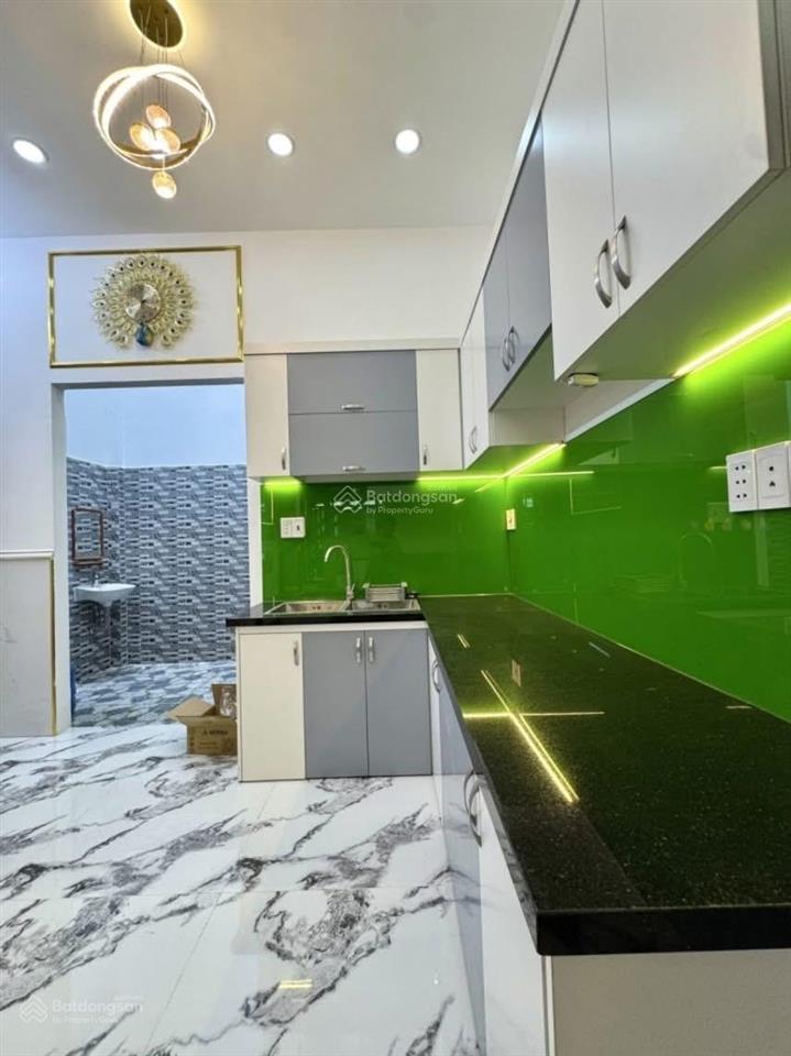 Cô hoa bán gấp nhà trần bình trọng  quận 5,giá 1tỷ890 dt 67m2, phù hợp ở / cho thuê  vị trí đẹp