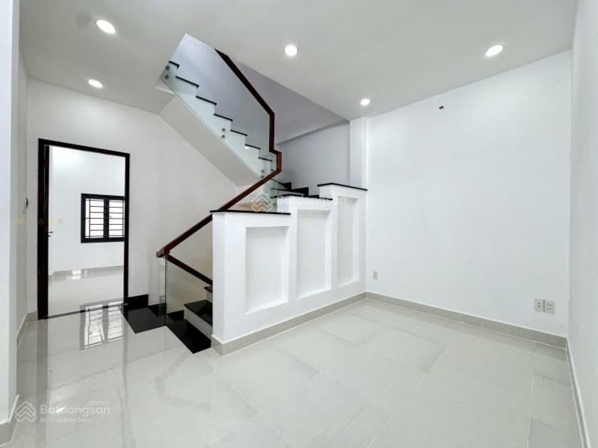 Cô hoa bán gấp nhà trần bình trọng  quận 5,giá 1tỷ890 dt 67m2, phù hợp ở / cho thuê  vị trí đẹp