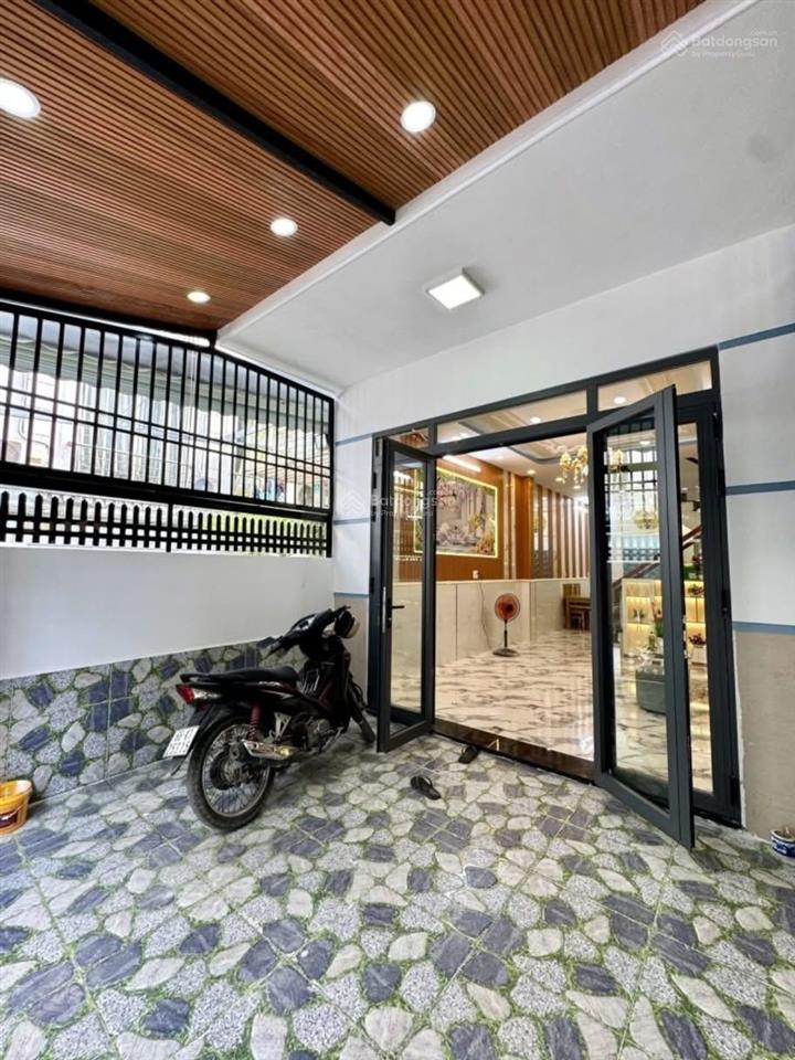 Cô hoa bán gấp nhà trần bình trọng  quận 5,giá 1tỷ890 dt 67m2, phù hợp ở / cho thuê  vị trí đẹp