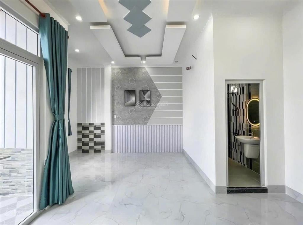 Thanh lý cuối năm nhà hồ học lãm  bình tân 1tỷ980 dt 79m2 hẻm xe hơi, nội thất sẵn ở ngay