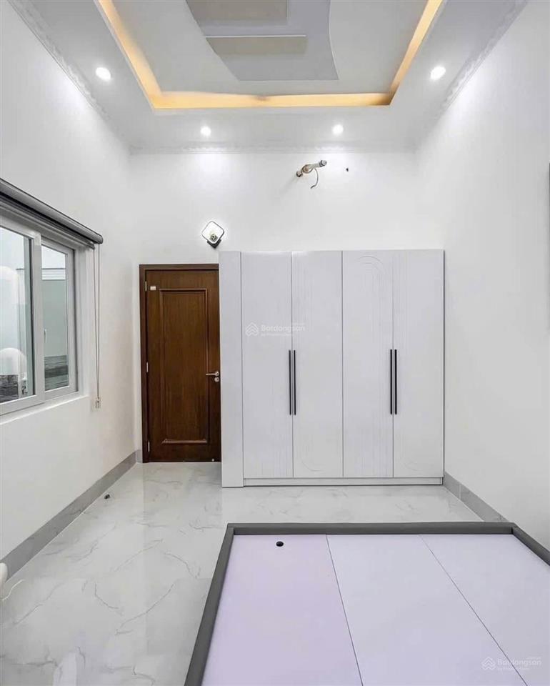 Thanh lý cuối năm nhà hồ học lãm  bình tân 1tỷ980 dt 79m2 hẻm xe hơi, nội thất sẵn ở ngay