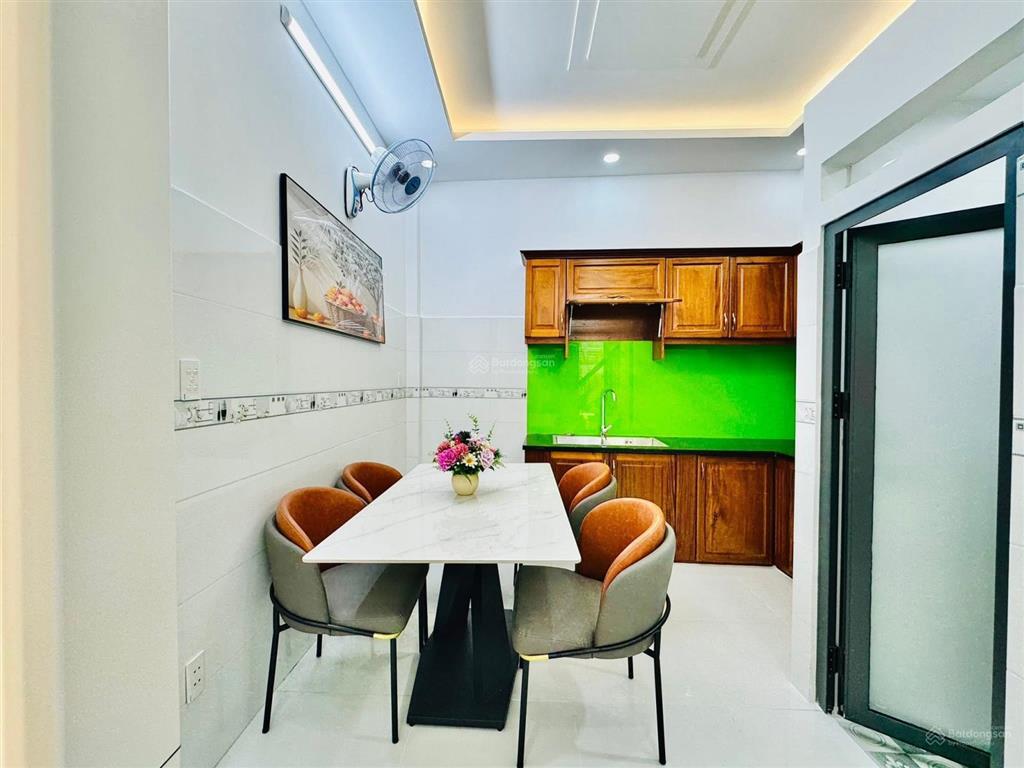 Giá tốt cuối tháng 11 nhà vĩnh viễn quận 10  dt 65m2 nội thất cơ bản, cho thuê/ ở