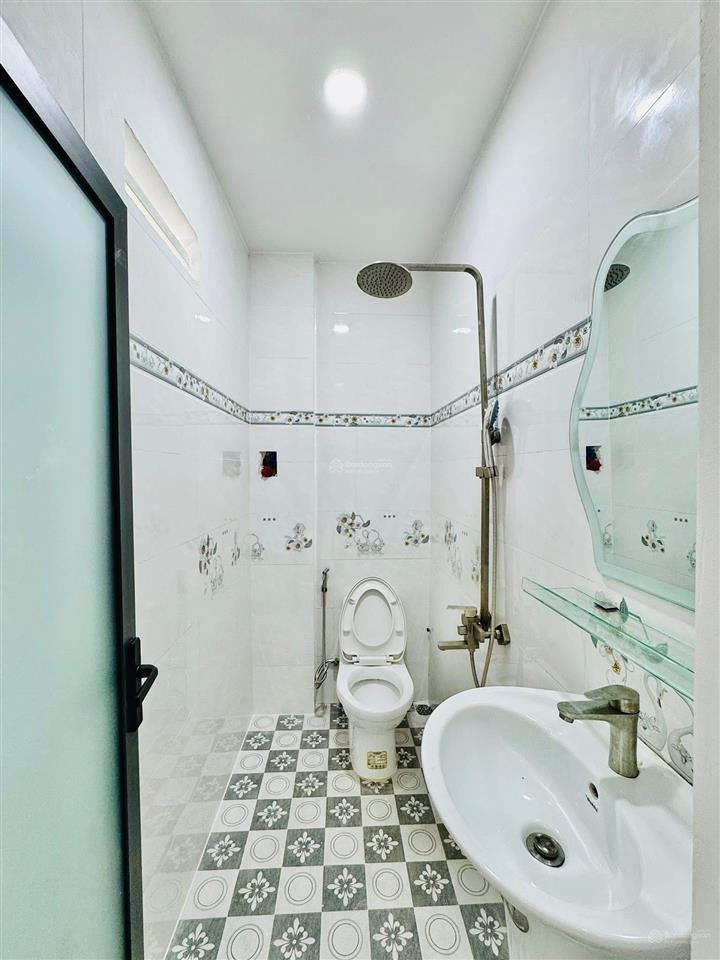 Giá tốt cuối tháng 11 nhà vĩnh viễn quận 10  dt 65m2 nội thất cơ bản, cho thuê/ ở