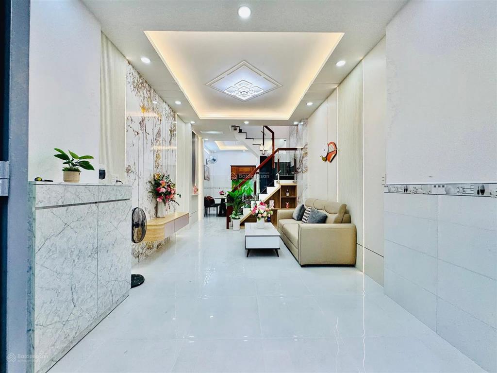 Giá tốt cuối tháng 11 nhà vĩnh viễn quận 10  dt 65m2 nội thất cơ bản, cho thuê/ ở