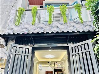 Giá tốt cuối tháng 11 nhà vĩnh viễn quận 10  dt 65m2 nội thất cơ bản, cho thuê/ ở