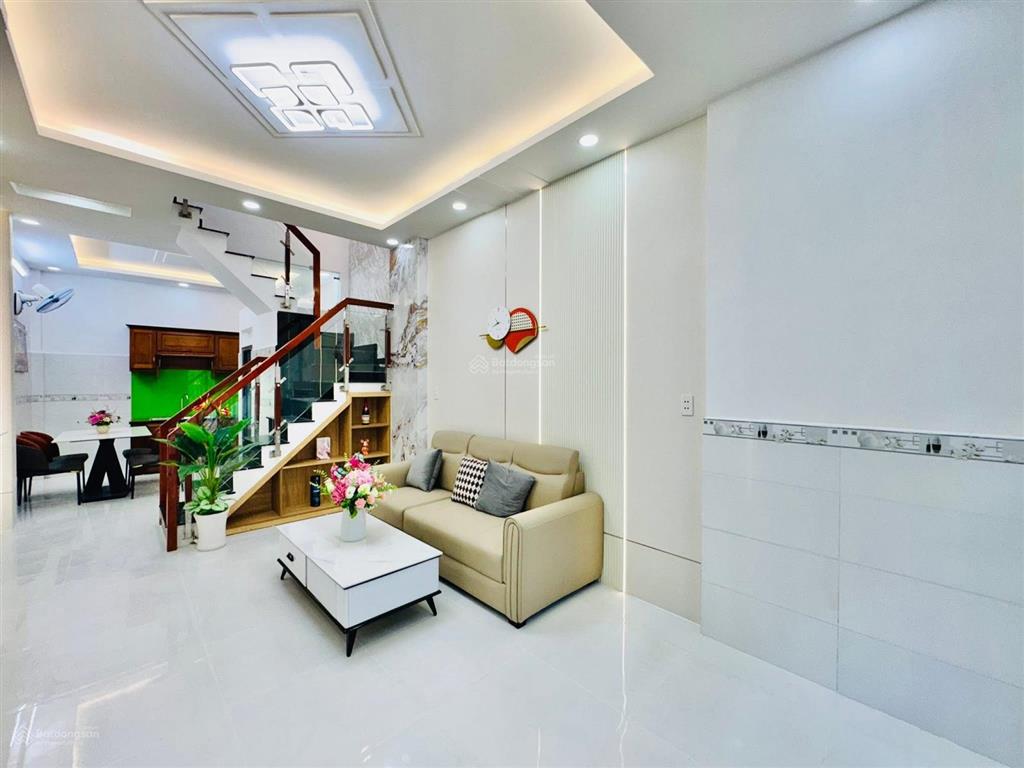 Giá tốt cuối tháng 11 nhà vĩnh viễn quận 10  dt 65m2 nội thất cơ bản, cho thuê/ ở