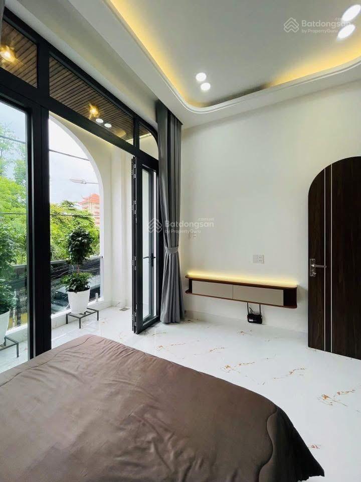 Bán nhà riêng 60m2 đường cách mạng tháng 8quận 10 giá 1tỷ920 hẻm rộng, nội thất sẵn ở ngay