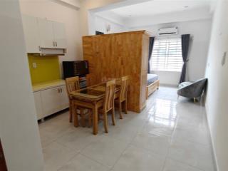 Phòng trọ cửa sổ lớn  tách bếp  1 pn tại phú nhuận