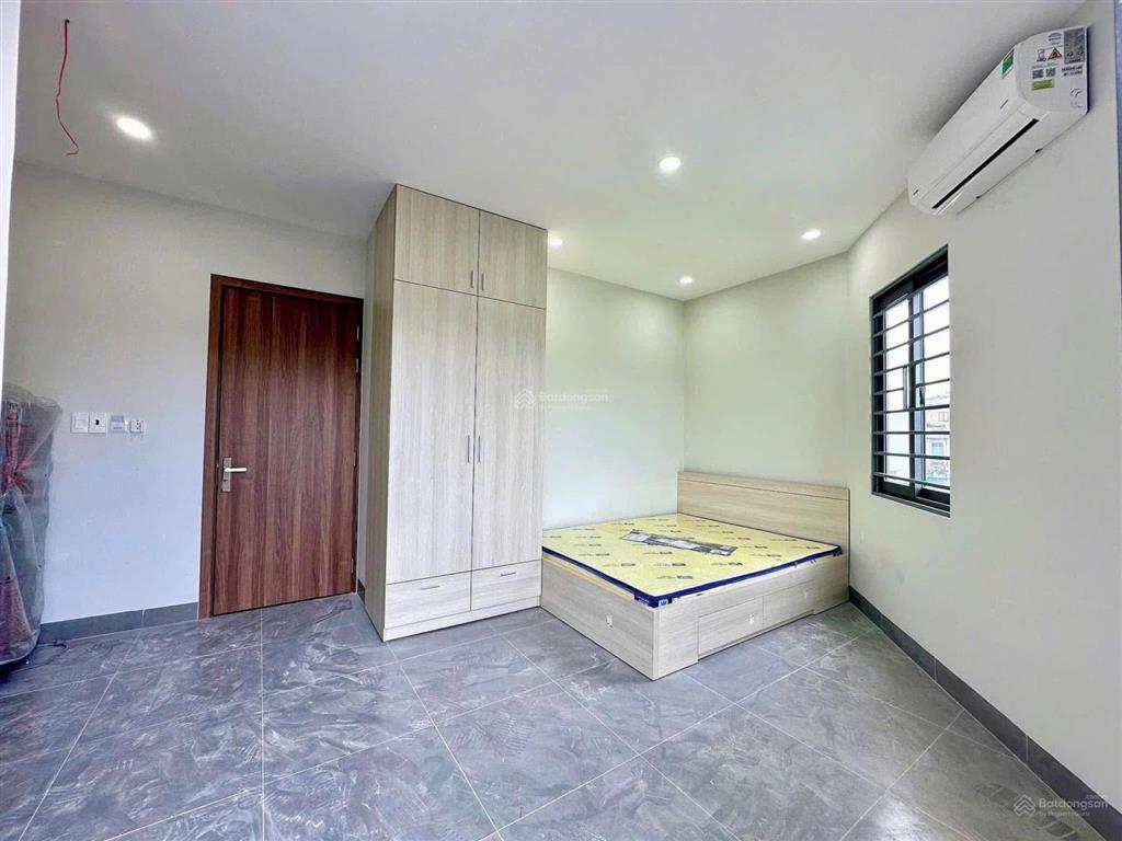 Cho thuê nhà trọ view đẹp tại huỳnh văn bánh, 5,8 triệu, 35 m2