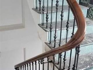 Chính chủ cho thuê nhà mới, lô góc,vỉa hè, 91m2- 4T, Chùa Láng_29 Tr - 0943468783