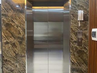 Cho thuê nhà mới, hai cửa đi, thang máy,vỉa hè, 111m2- 5T, Chùa Láng_44 Tr