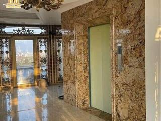 Cho thuê nhà hai mặt tiền,mới, 100m2_ 5T; vỉa hè, Nguyễn Khánh Toàn-30 Tr