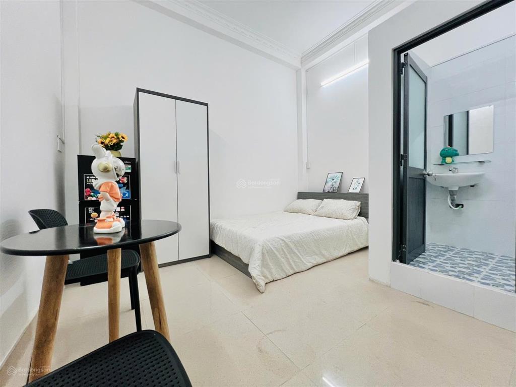 Chdv cửa sổ thoáng mát  nội thất cơ bản  thuận tiện di chuyển