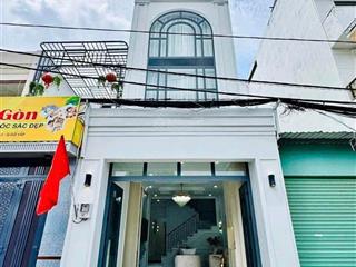 Kẹt tiền cần bán gấp nhà 1 lầu 6x18m, ngay chợ đệm, đang cho thuê 20tr/tháng, giá chỉ 850tr