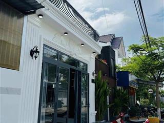 Thanh lí phát mãi nhà 1 trệt, 1 lầu, shr, giá tốt