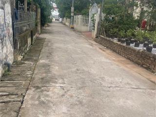 Hàng hiếm mặt tiền đẹp , đường thông các ngã