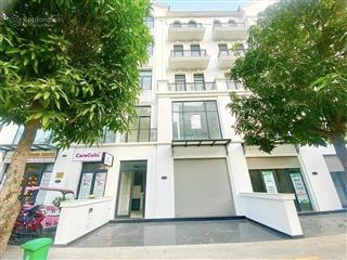 Độc quyền bán gấp liền kề biệt thự tại the manhattan glory, 126m2, q9, hcm gần vinschoool