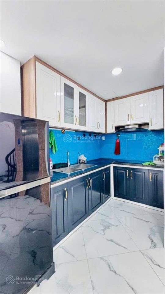 Nhà mới 7 tầng lô góc thang máy ô tô ngõ thông kinh doanh