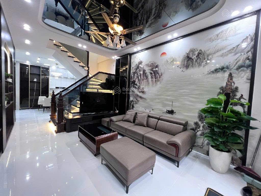 Siêu phẩm lê trọng tấn ô tô đỗ cửa full nội thất châu âu ngõ nông kinh doanh